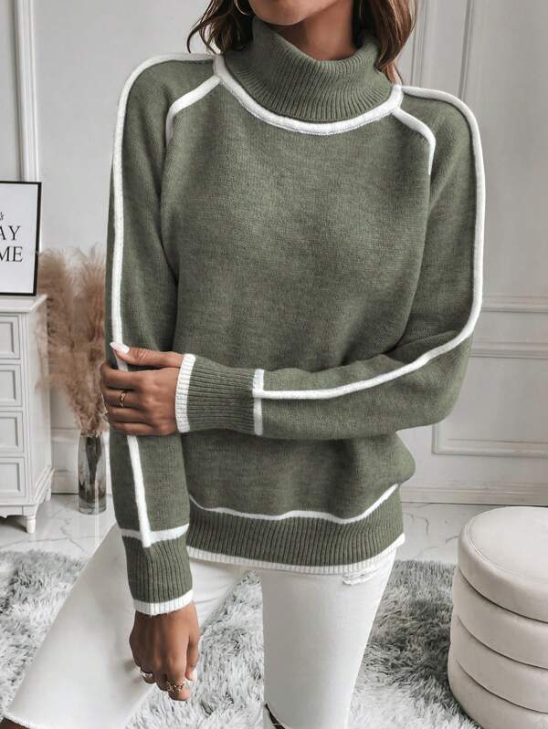 Isadora™ - Chic Sweater with Cozy Interior