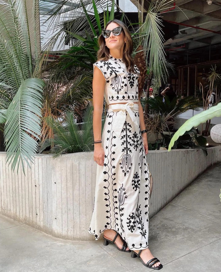 Lina ™ | Blouse with Flowing Skirt Set