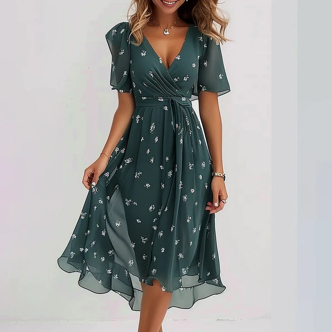 Paula | Chic Dress with Short Sleeves