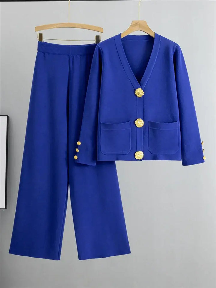 Vela - Elegant Set with Button Details