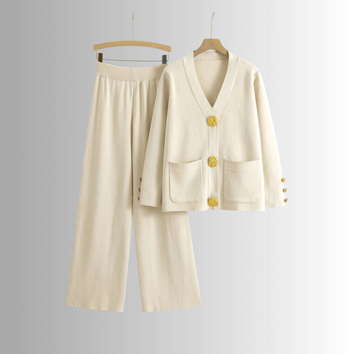 Vela | Button-Detail Chic Ensemble