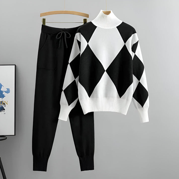 Aina - Cozy Turtleneck Set