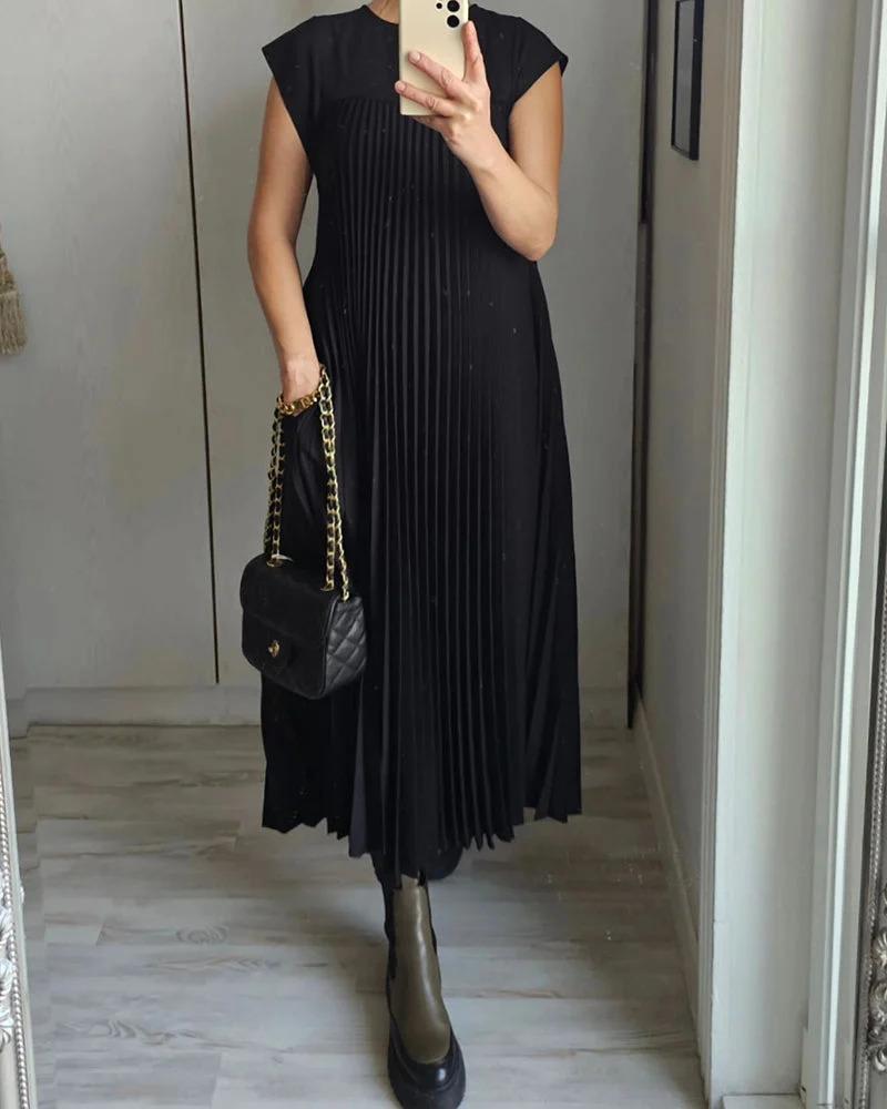 Hana Pleated Pocket Maxi Dress