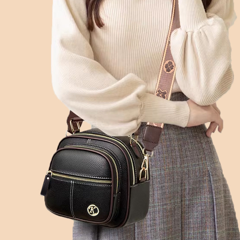 Daria |  Classic Crossbody Bag